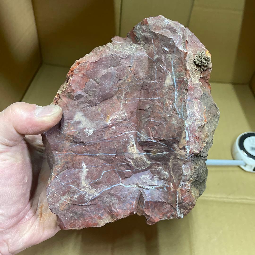 新潟県佐渡　赤玉石　天然石　縁起物　魔除け