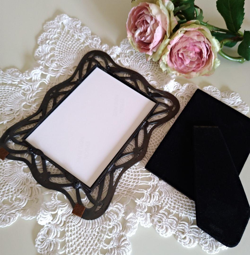 ヨーロッパ輸入雑貨♡アールヌーヴォーな銀色フォトフレーム♡ガラス入り♪