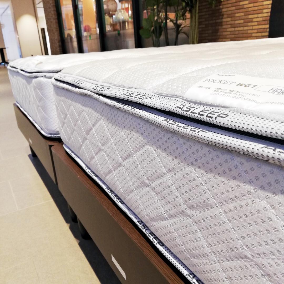 ◇美品　ASLEEP フレーム＋マットレス　セミシングル２台