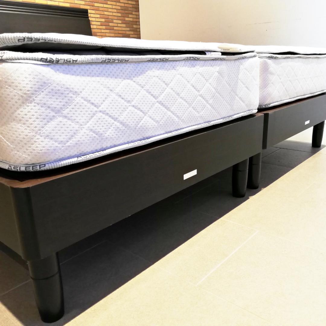 ◇美品　ASLEEP フレーム＋マットレス　セミシングル２台