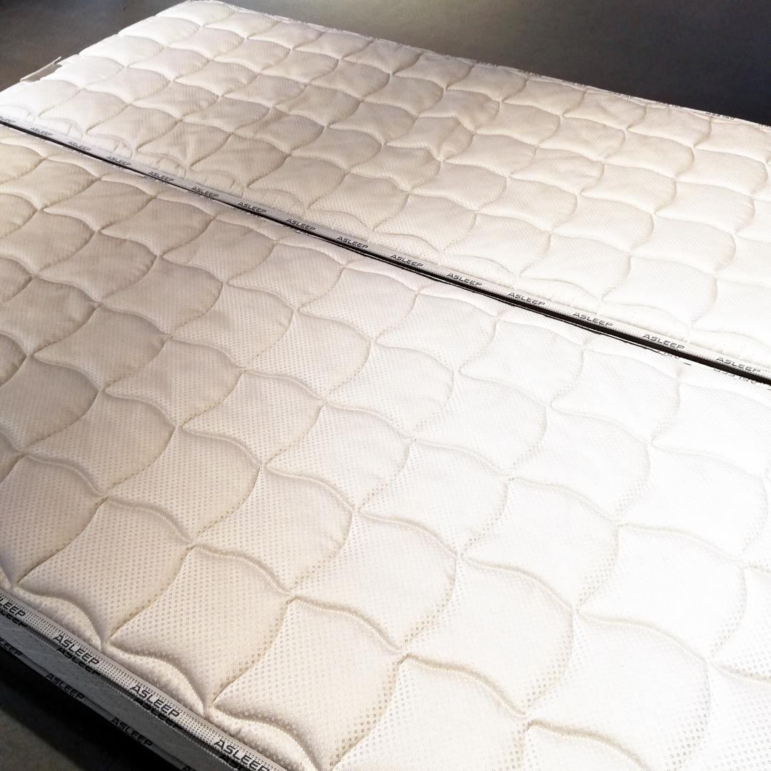 ◇美品　ASLEEP フレーム＋マットレス　セミシングル２台