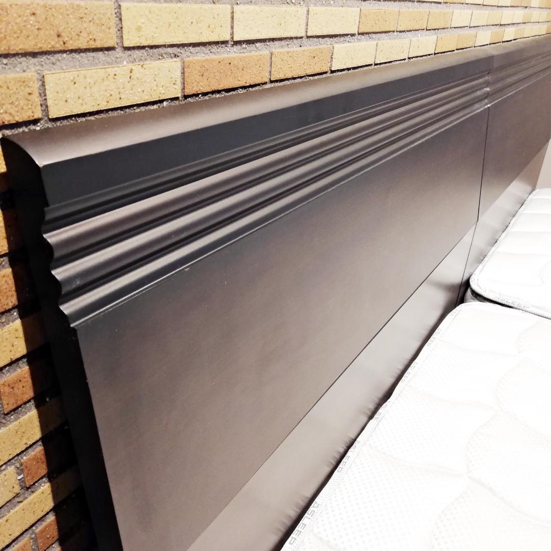 ◇美品　ASLEEP フレーム＋マットレス　セミシングル２台