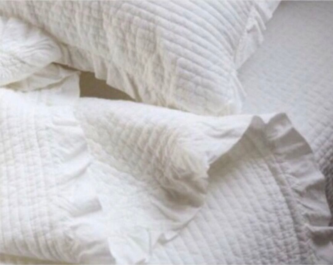 イブル 限定 ホワイト フリル ☆マルチがバー・大 マット 200×230cm