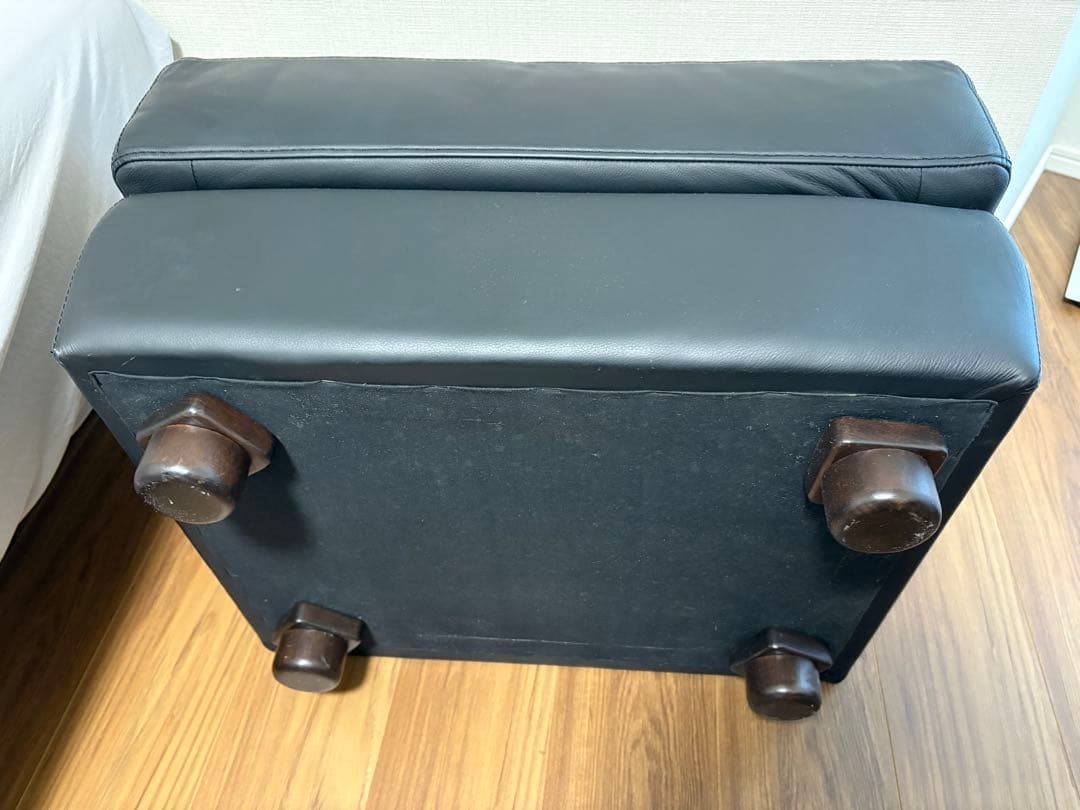 dura 黒 レザー オットマン 【直接取りに来てくれる方限定】