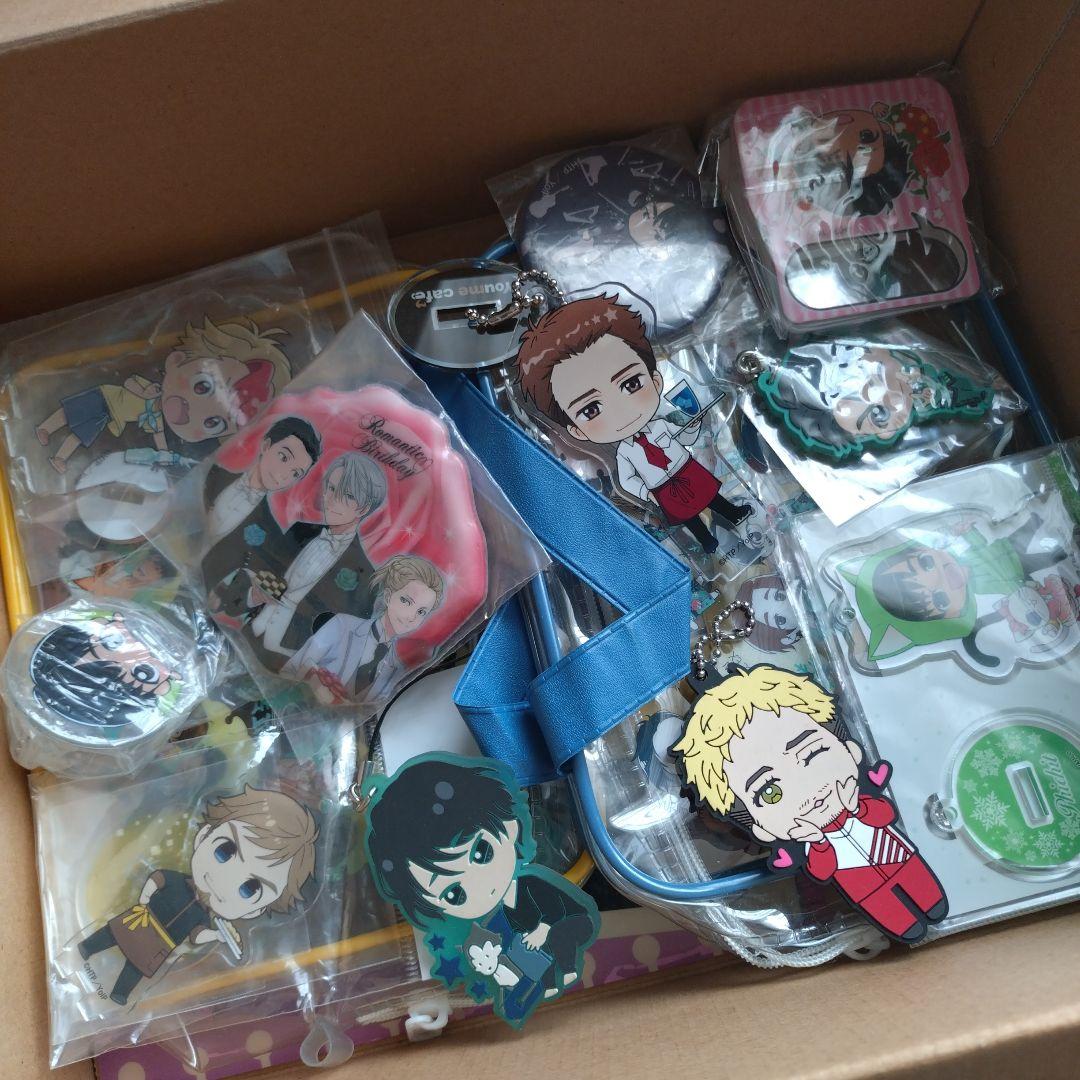 ユーリ!!! on ICE グッズまとめ売り - メルカリ