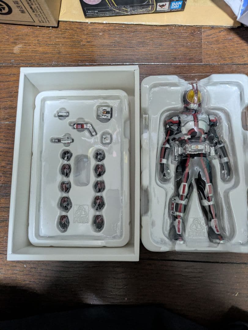 S.H.Figuarts 真骨彫製法 仮面ライダーファイズ