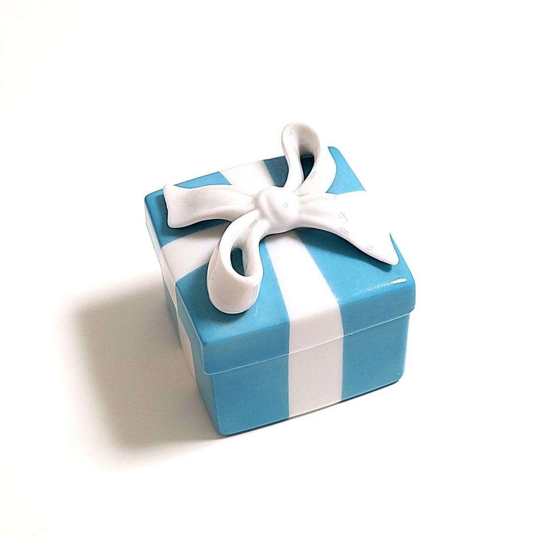 Tiffany & Co. 陶器アクセサリーケース ブルーボックス - メルカリ