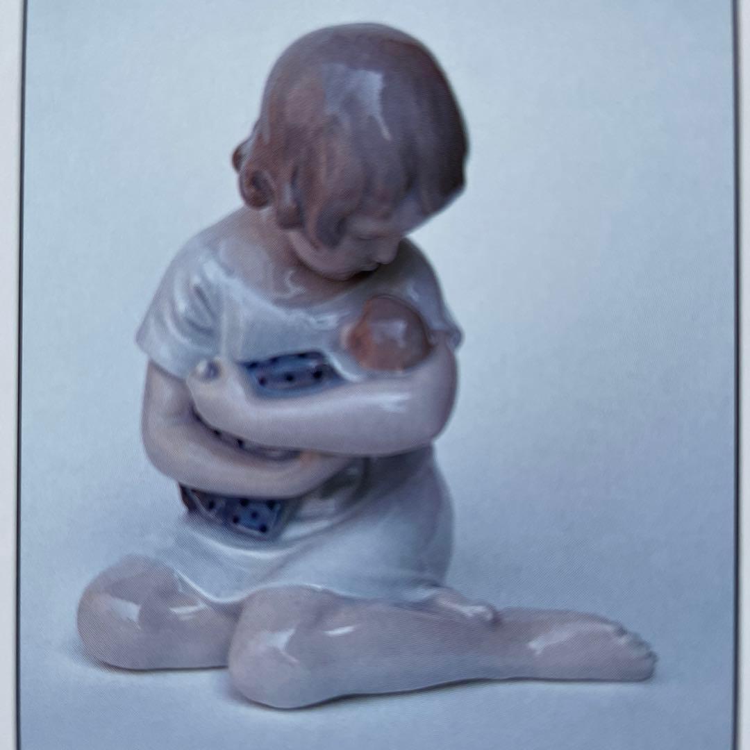 Girl with doll・１９７４年ー７８年・１３cm・ Cop・