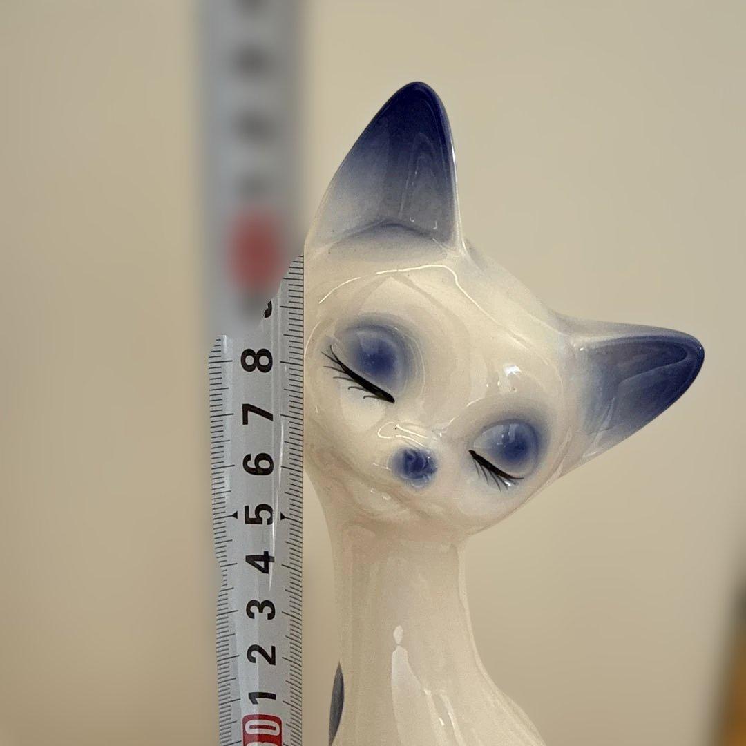 青と白の花模様 猫の陶器置物　アンティーク　ヴィンテージ