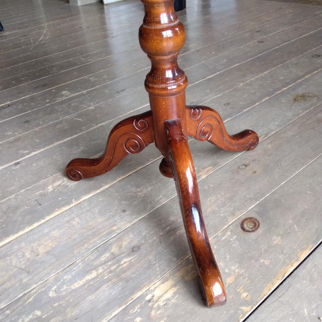 にんじん　イタリア製の象嵌コーヒーテーブル アンティーク