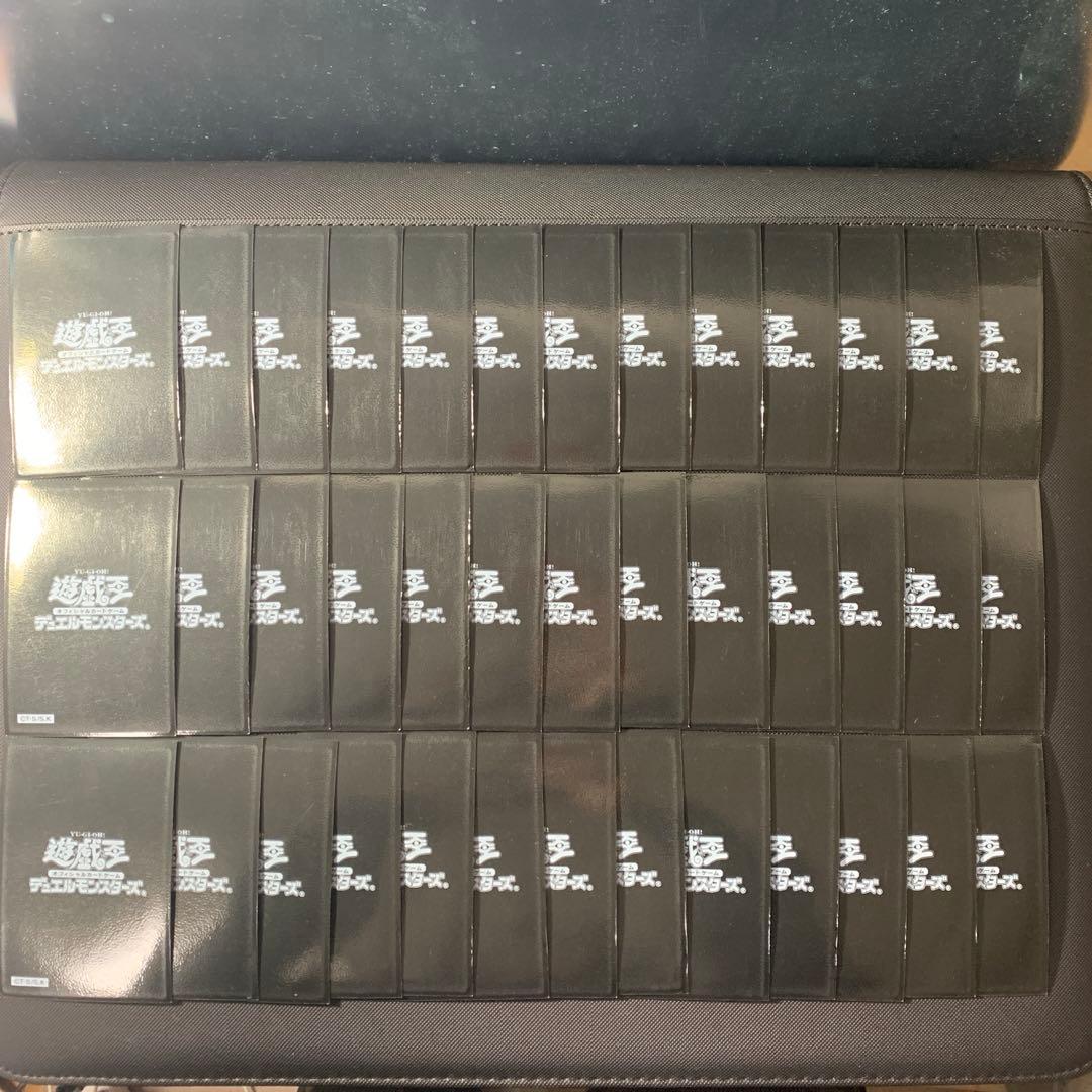 遊戯王 ロゴスリーブ 初期 黒 107枚 - メルカリ