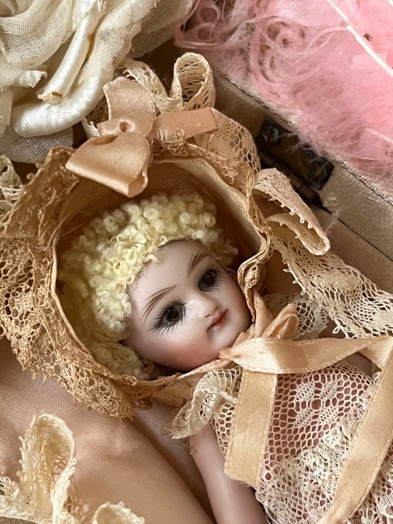 アンティークヴィンテージビスクドールミニョネット ボックスローズリボンレース