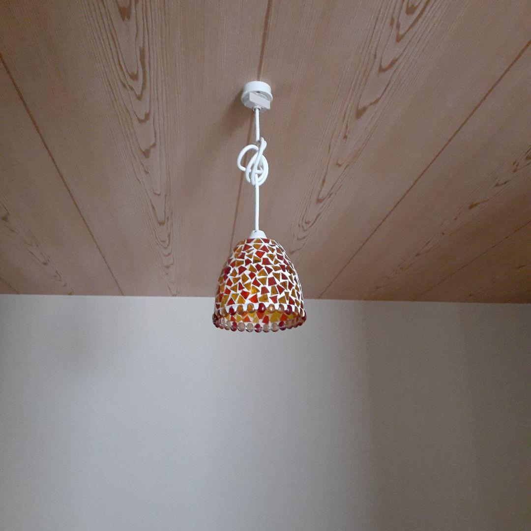 ステンドグラス調 ペンダントライト、オレンジ、黄色、赤色、タキズミ製