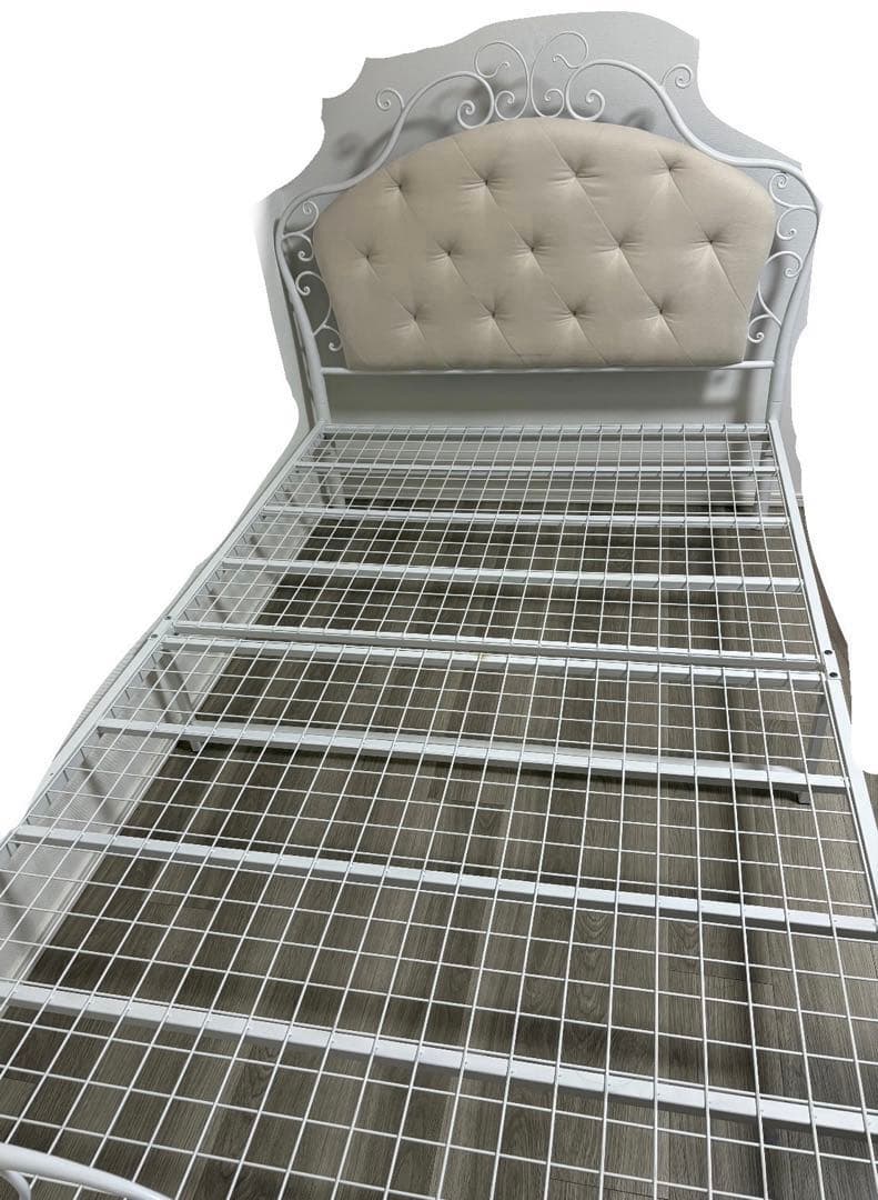 ロマンティックプリンセス　ベッドフレーム