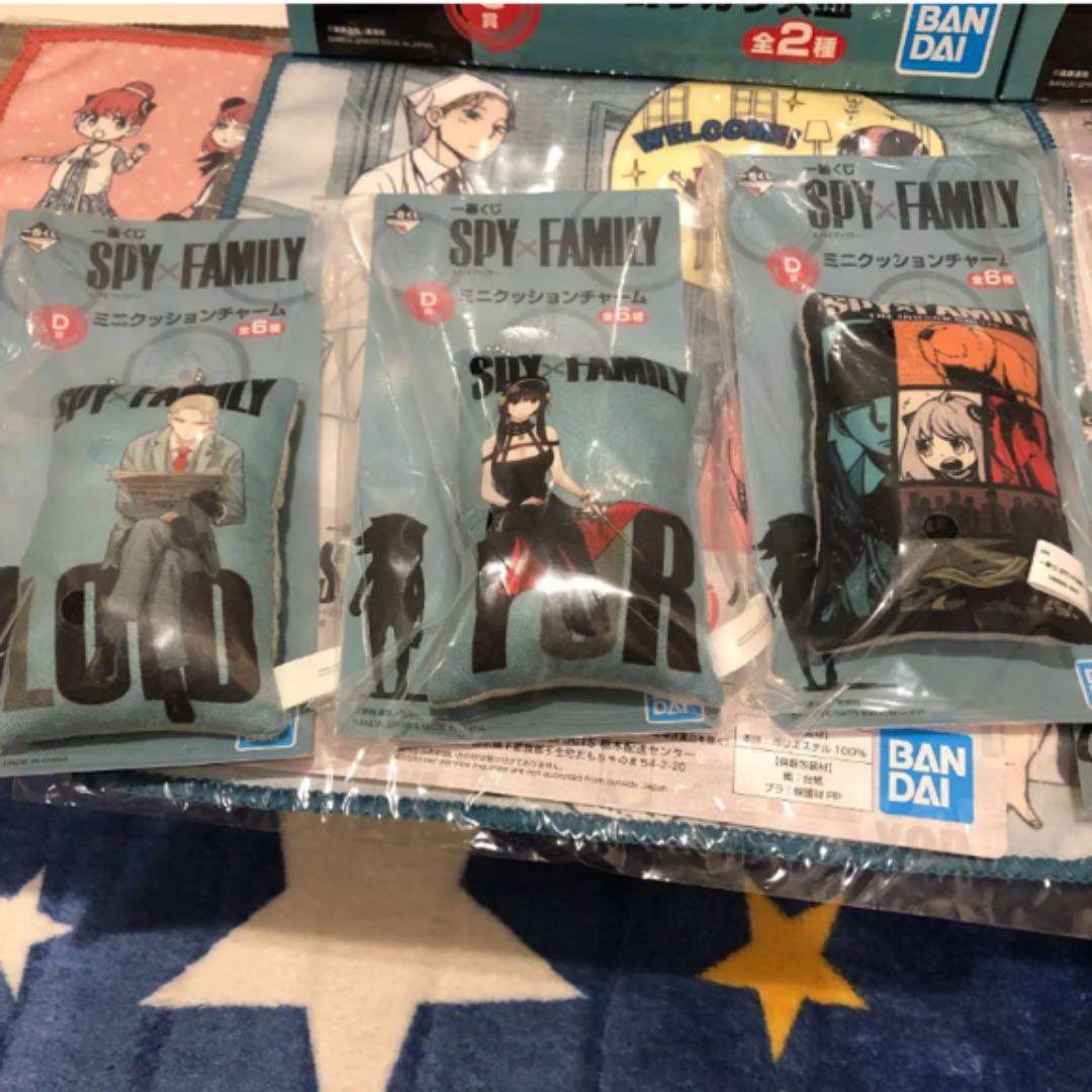 一番くじ　SPY×スパイファミリー　A賞　アーニャ　クッション　皿　イーゼル