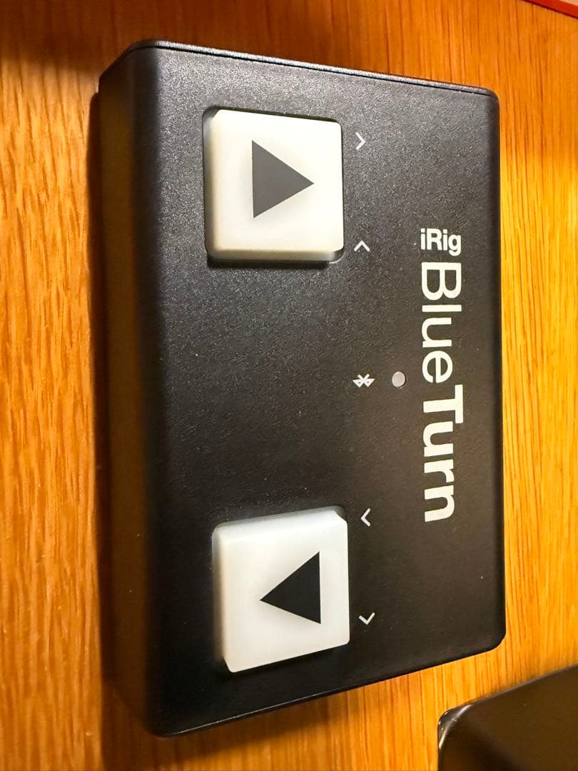 iRig BlueTurn Bluetooth フットスイッチ ペダル