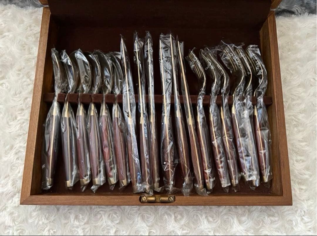 タイ　カトラリーセット　ニッケルブロンズディナーセット〈30本セット〉®︎マーク