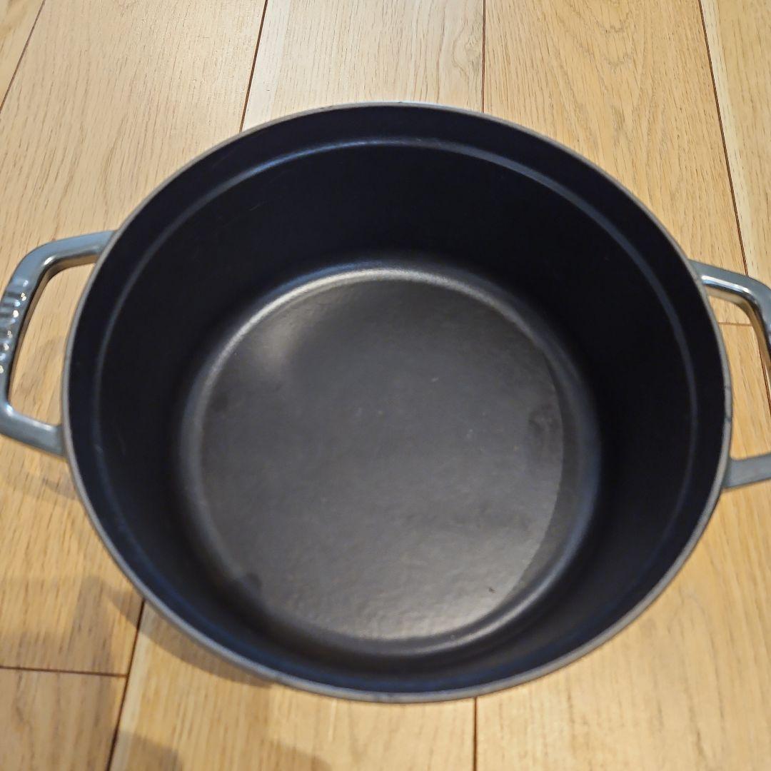 ストウブ鍋 24　staub