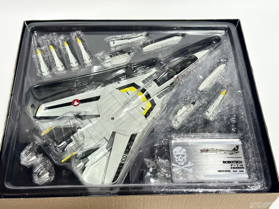 Calibre Wings 1/72 ROBOTECH F-14 限定版