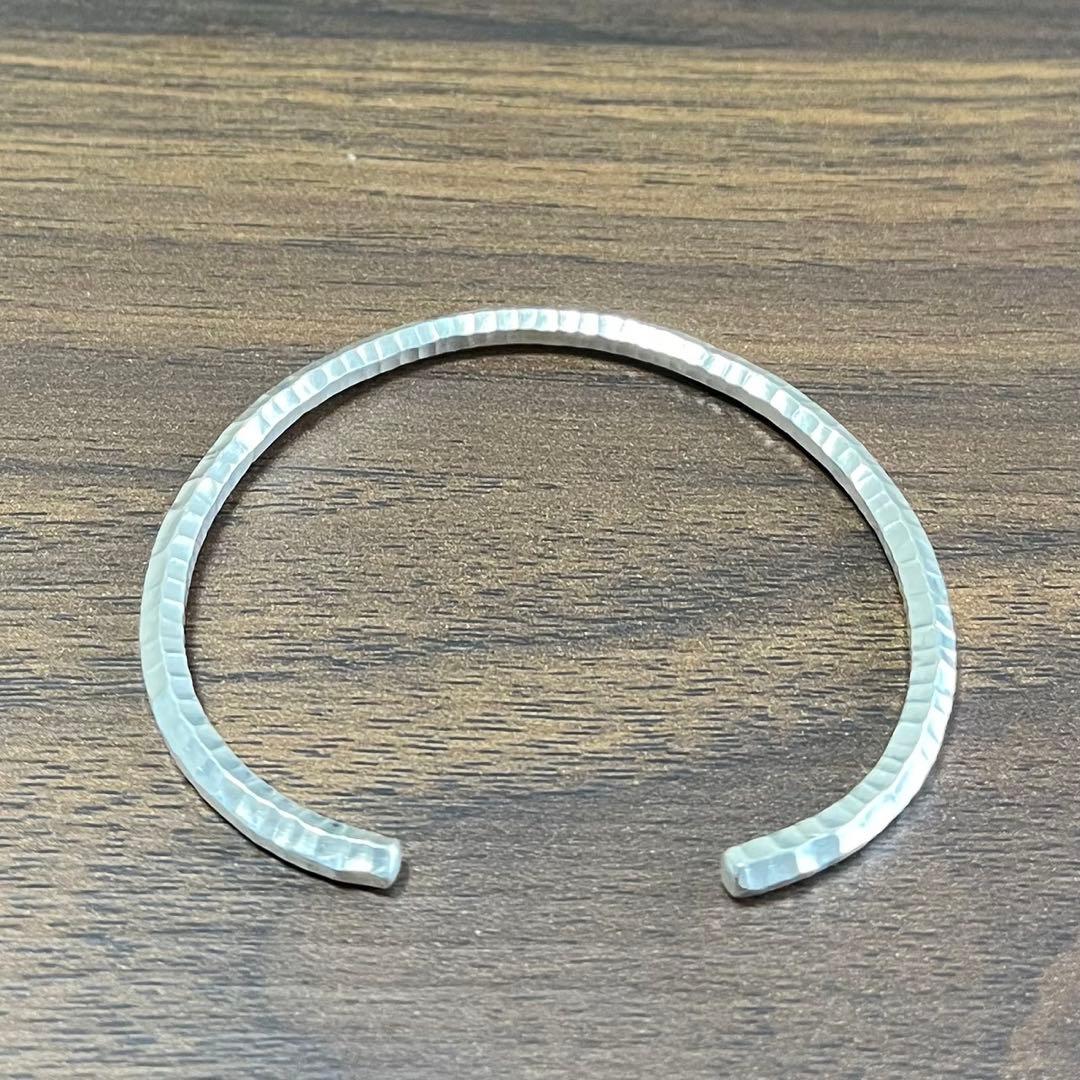 【新品・未使用】バングル　カレンシルバー　純銀97％　カレン族