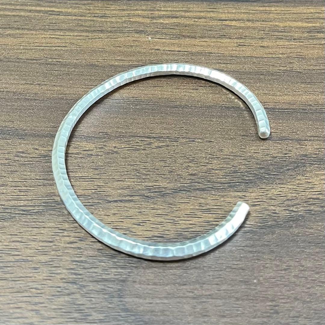 【新品・未使用】バングル　カレンシルバー　純銀97％　カレン族