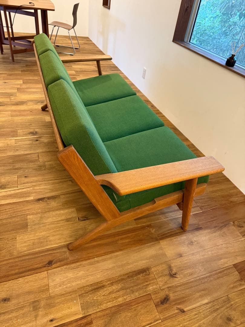 ハンス・J・ウェグナー GE290 3人掛けソファ