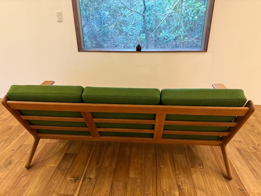 ハンス・J・ウェグナー GE290 3人掛けソファ