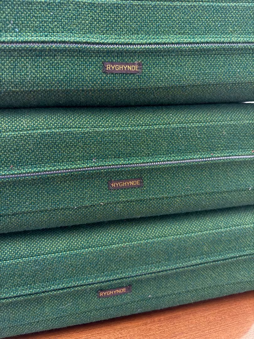 ハンス・J・ウェグナー GE290 3人掛けソファ