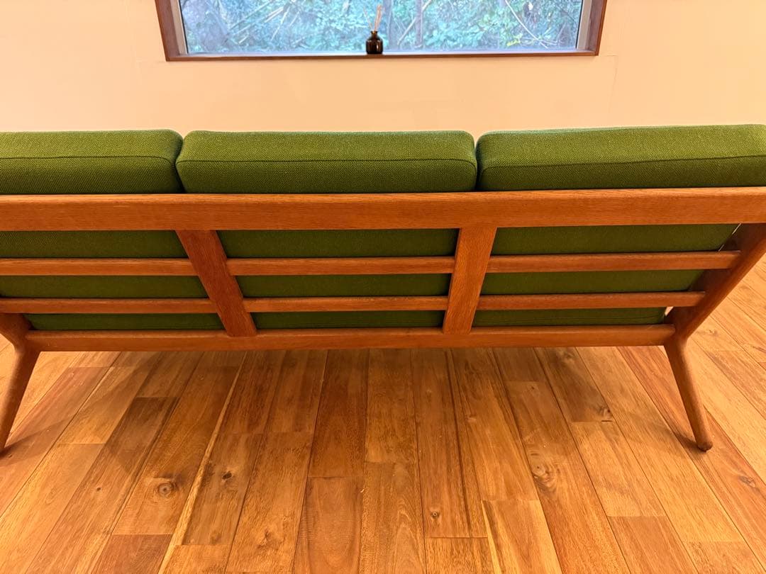 ハンス・J・ウェグナー GE290 3人掛けソファ