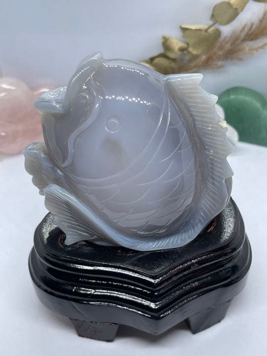 【602】水入り瑪瑙 魚型(台座付き)高級 珍品