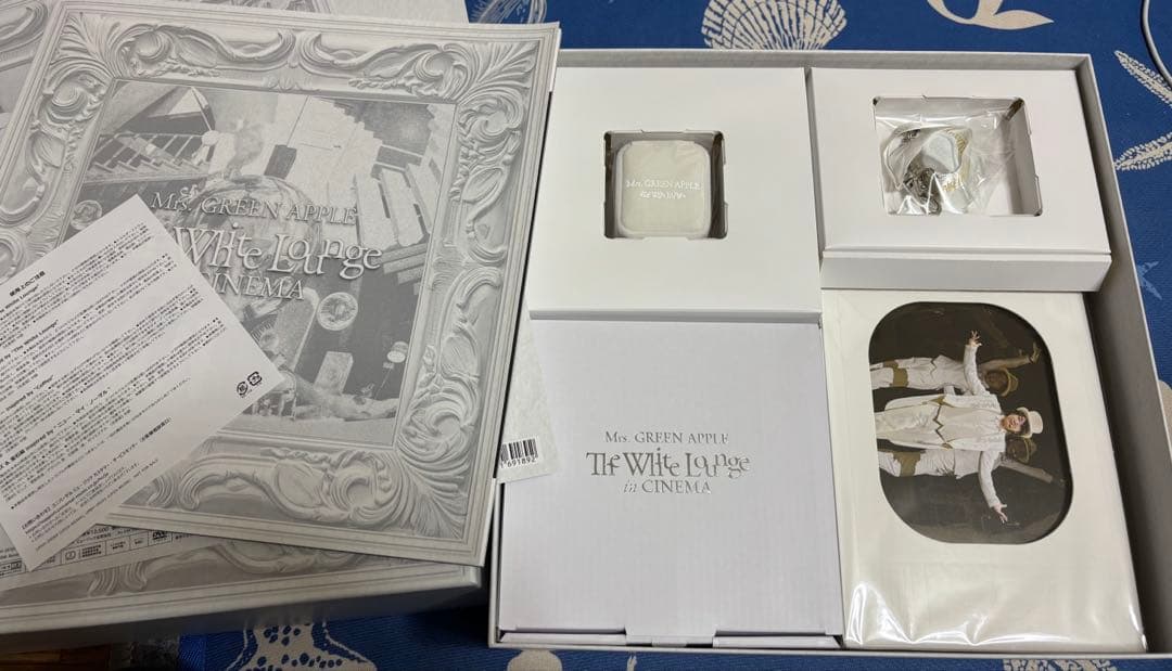 Mrs. GREEN APPLE ホワイトラウンジ 初回限定BOXグッズセット - メルカリ