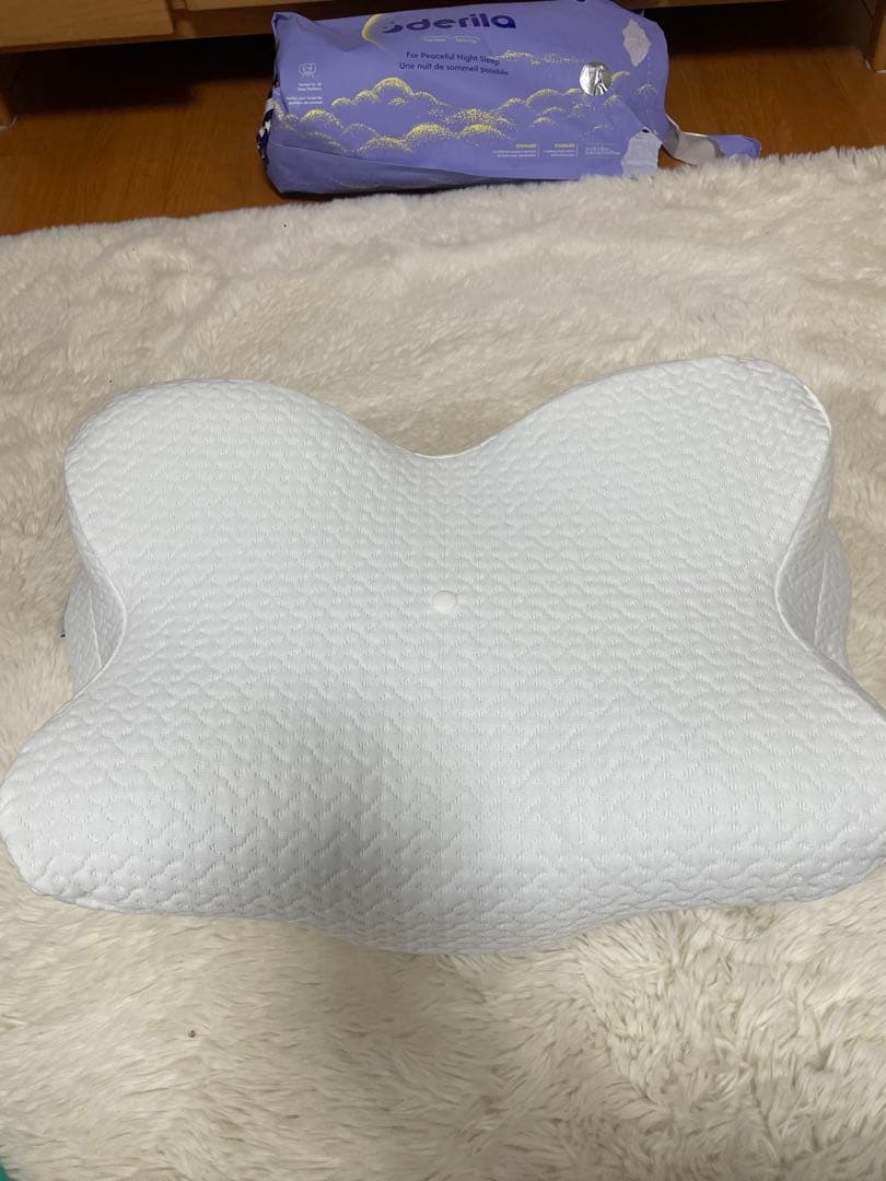 デリラ　エルゴ枕　枕カバー付き
