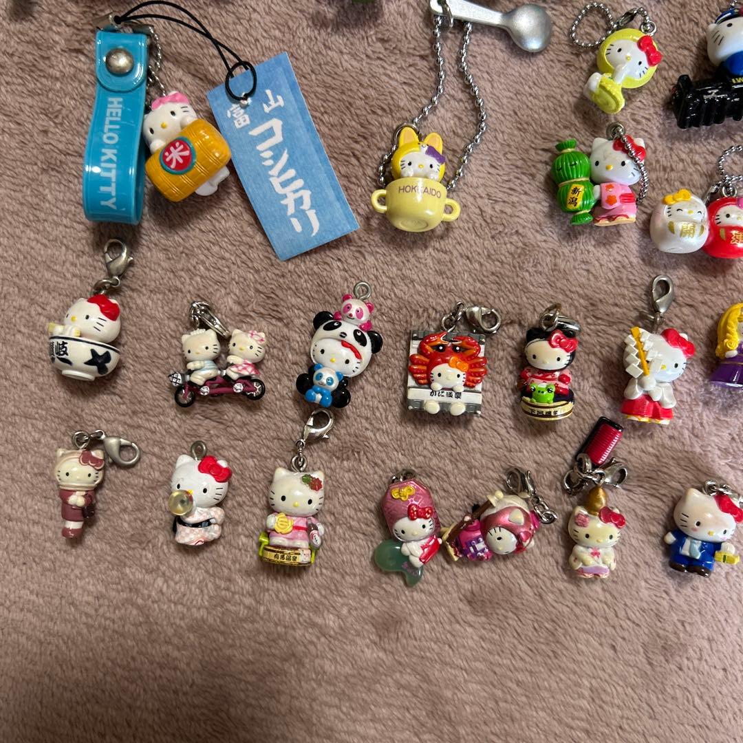 ご当地キティ　ストラップ　ファスナーマスコット45点セット