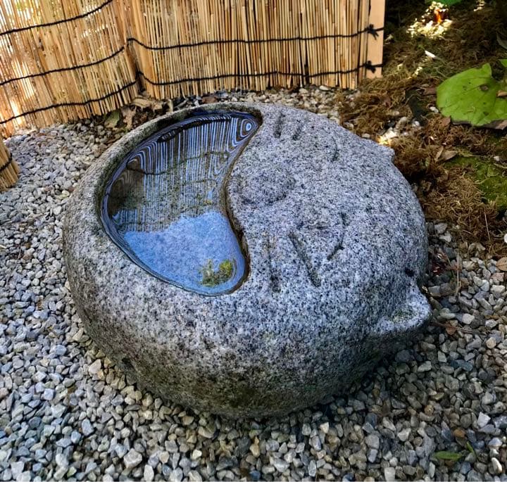 【天然御影石製猫の顔型水鉢・向鉢・蹲・オブジェ】造園水石飾り石バードバス