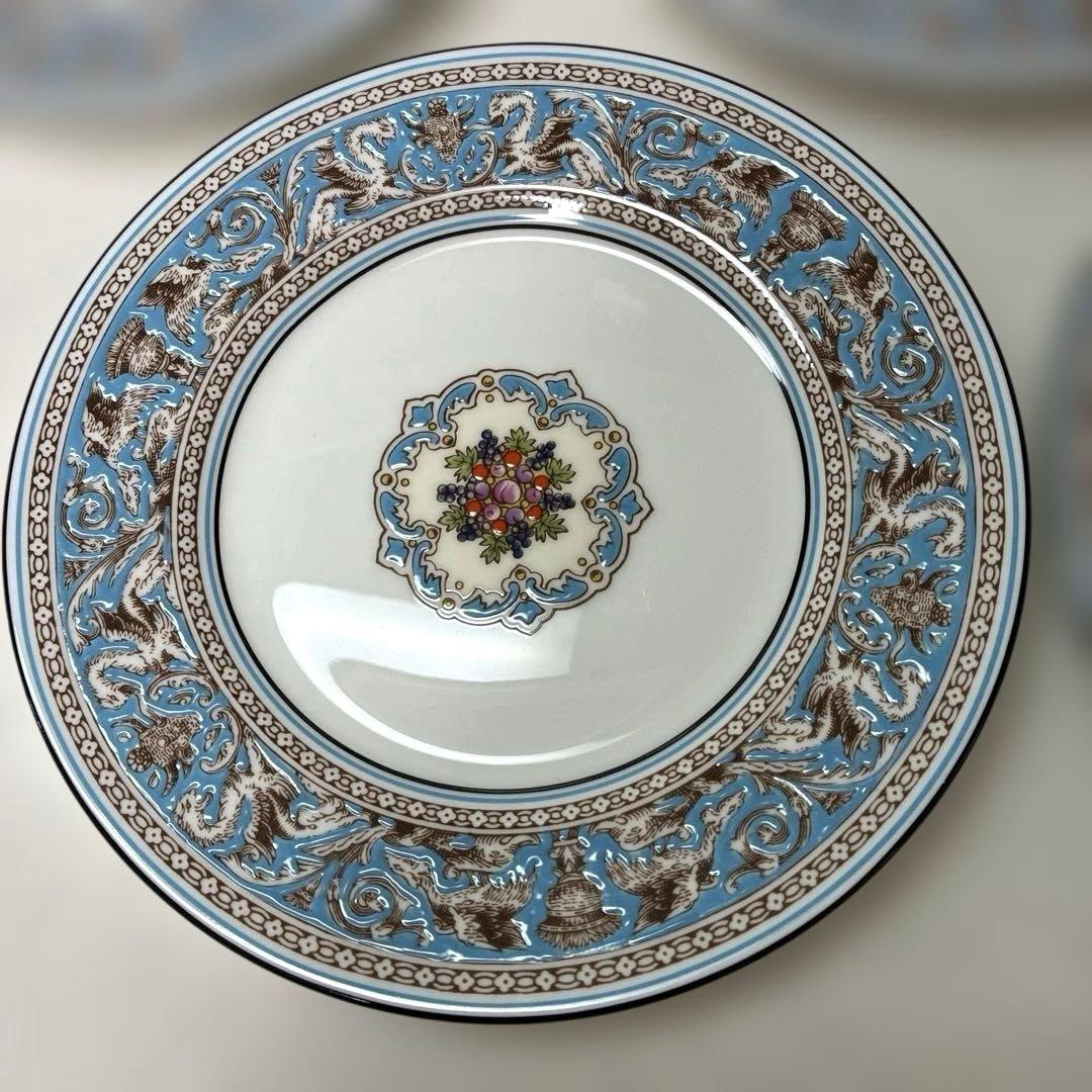 ウェッジウッド　フロレンティーン　ターコイズ　17.6cmデザートプレート　黒壺