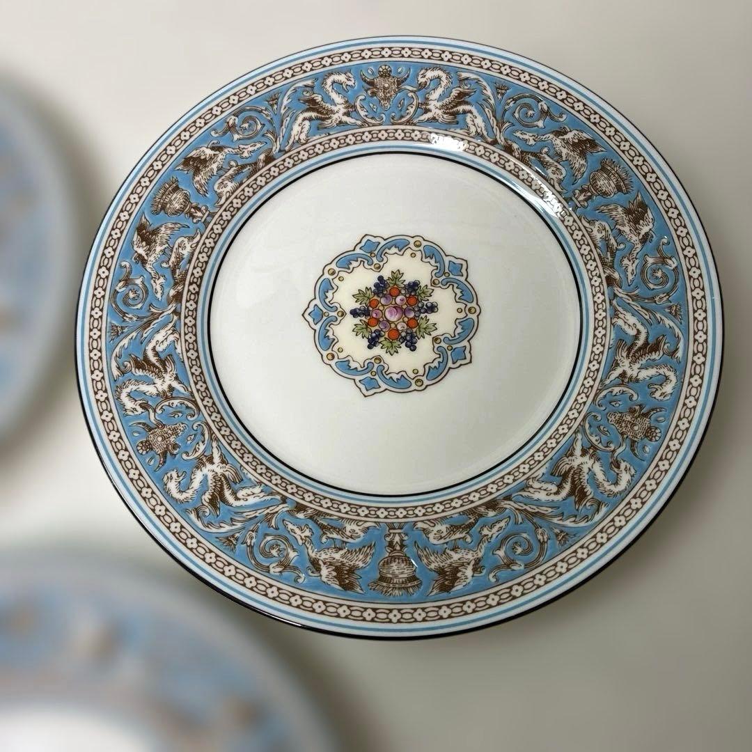 ウェッジウッド　フロレンティーン　ターコイズ　17.6cmデザートプレート　黒壺