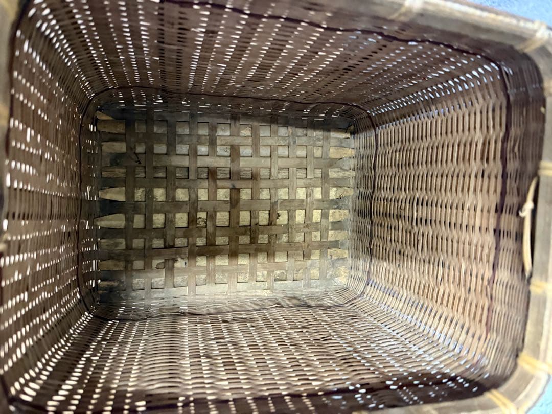 京都　美しい手編みのカゴ　四段重ね　ヴィンテージ　竹製スタッキングバスケット