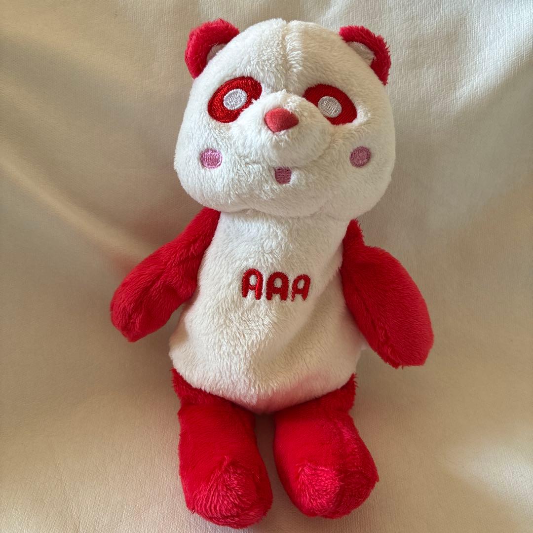 AAA え〜パンダ ぬいぐるみ 伊藤千晃 赤 - メルカリ