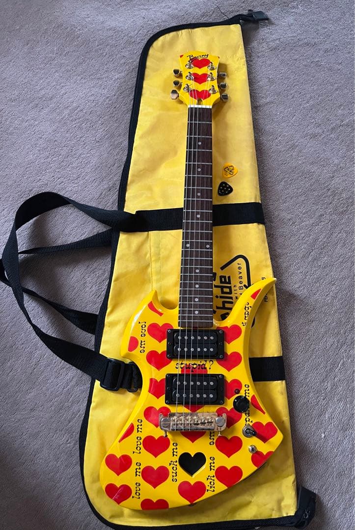 hide イエローハートjr ミニギター X Hide Signature - メルカリ