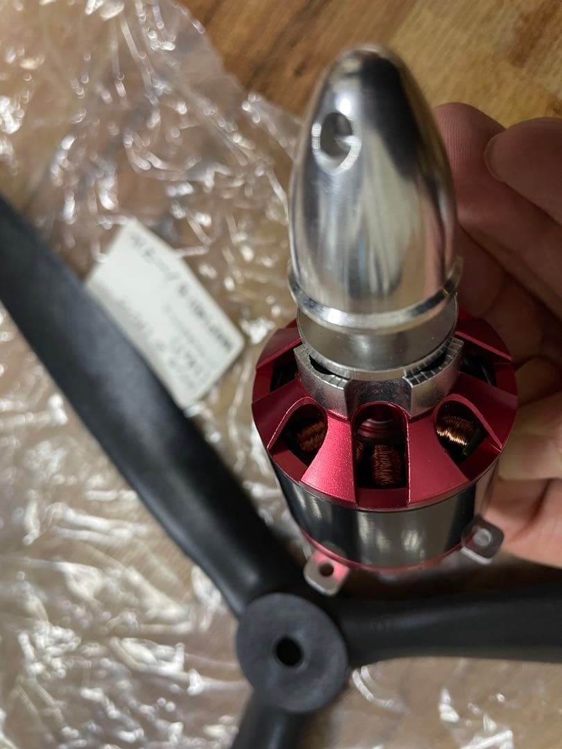 大型機引き込み脚PC-7スケール機　未開封撮影開封購入時のモーターペラおまけ付