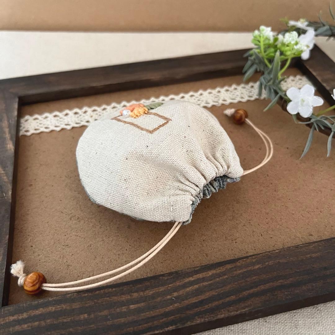 2409-10 手のひら巾着サシェ 香り袋 『I』　SOLD→ご注文承ります♡