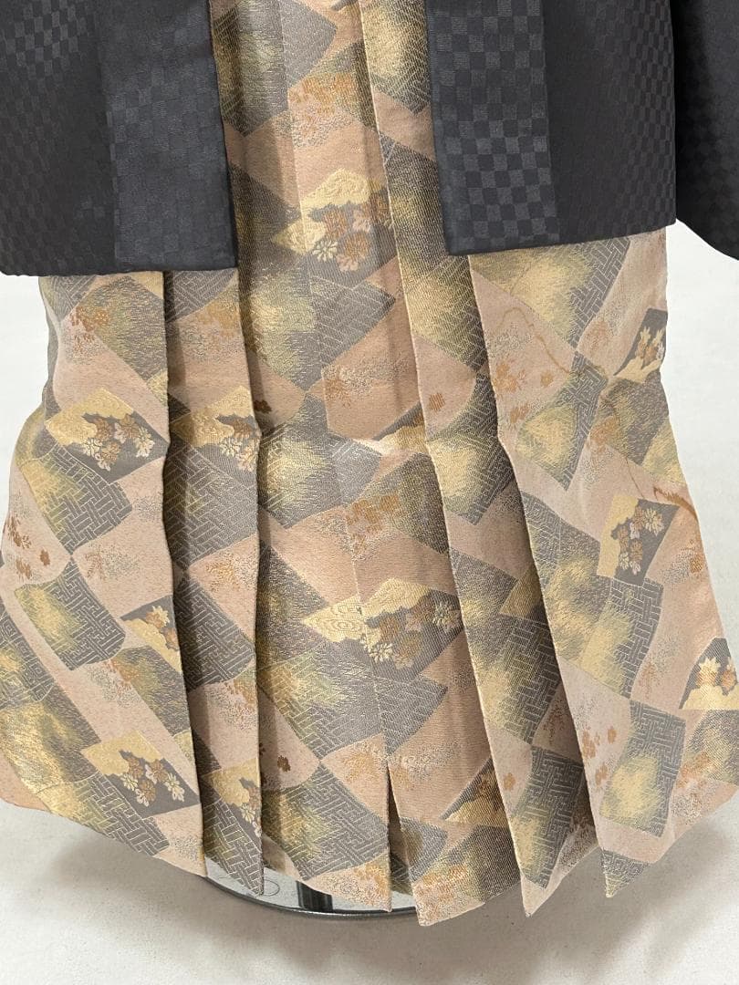 七五三５歳 羽織・羽織紐・着物・長襦袢・袴・帯・懐剣・ 肩上げ済み