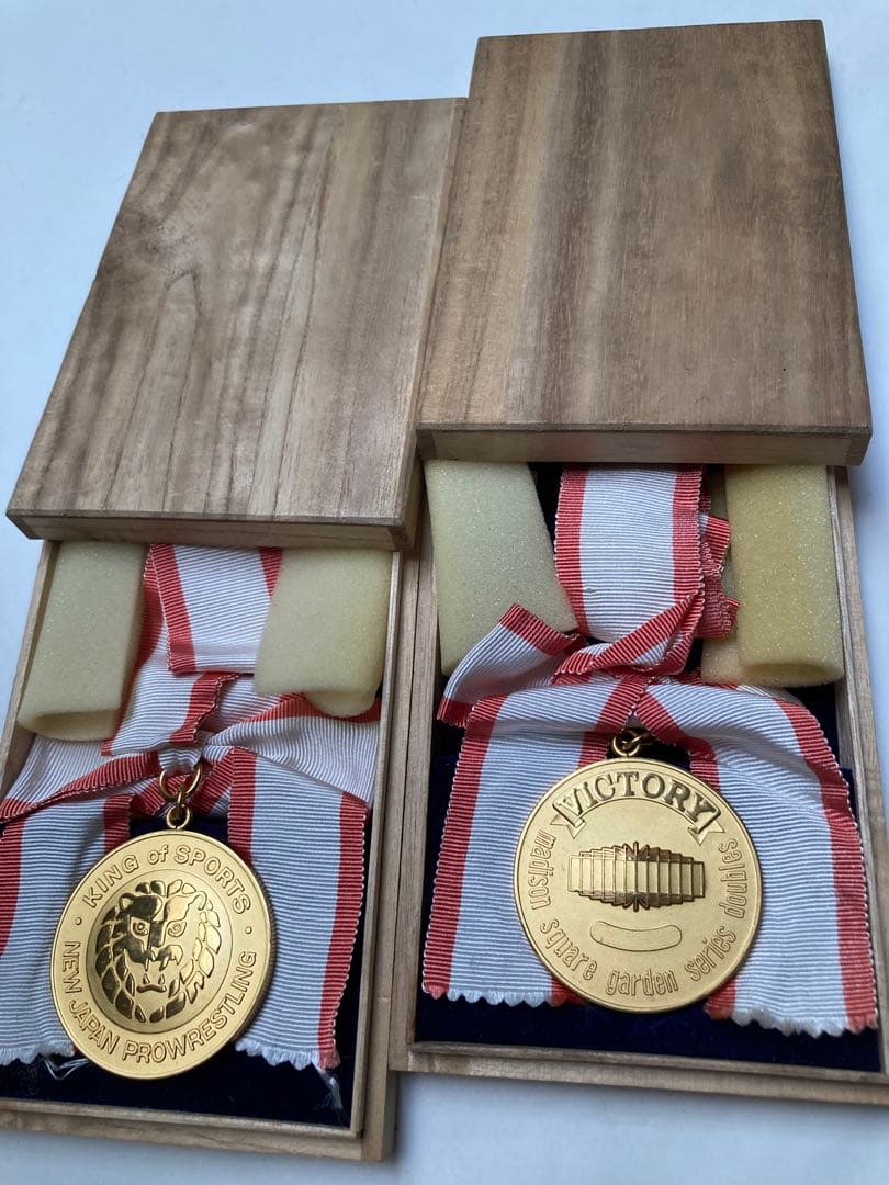 第1回MSGタッグリーグ戦優勝者メダル　２本セット