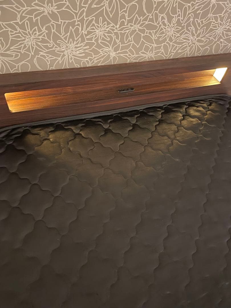 ダブルベッド フレーム マットレス セット 5月11まで