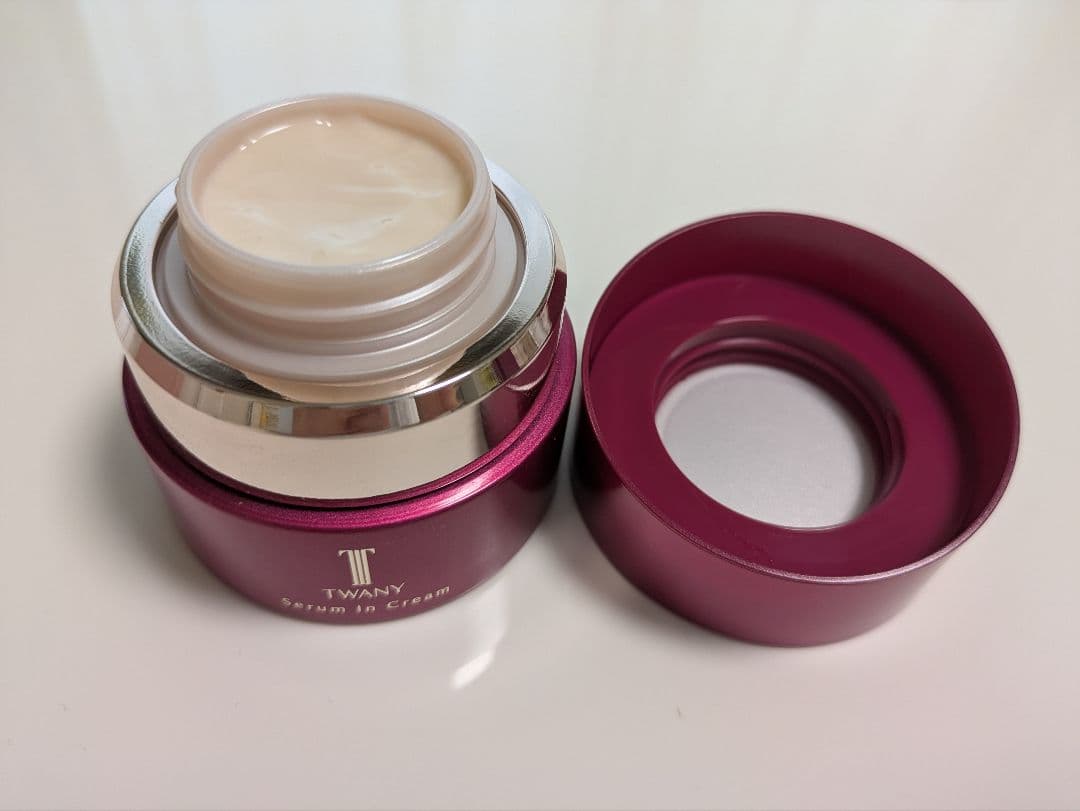 Cristmasrose【新品・未開封】トワニー エマルジョンⅡt 2本