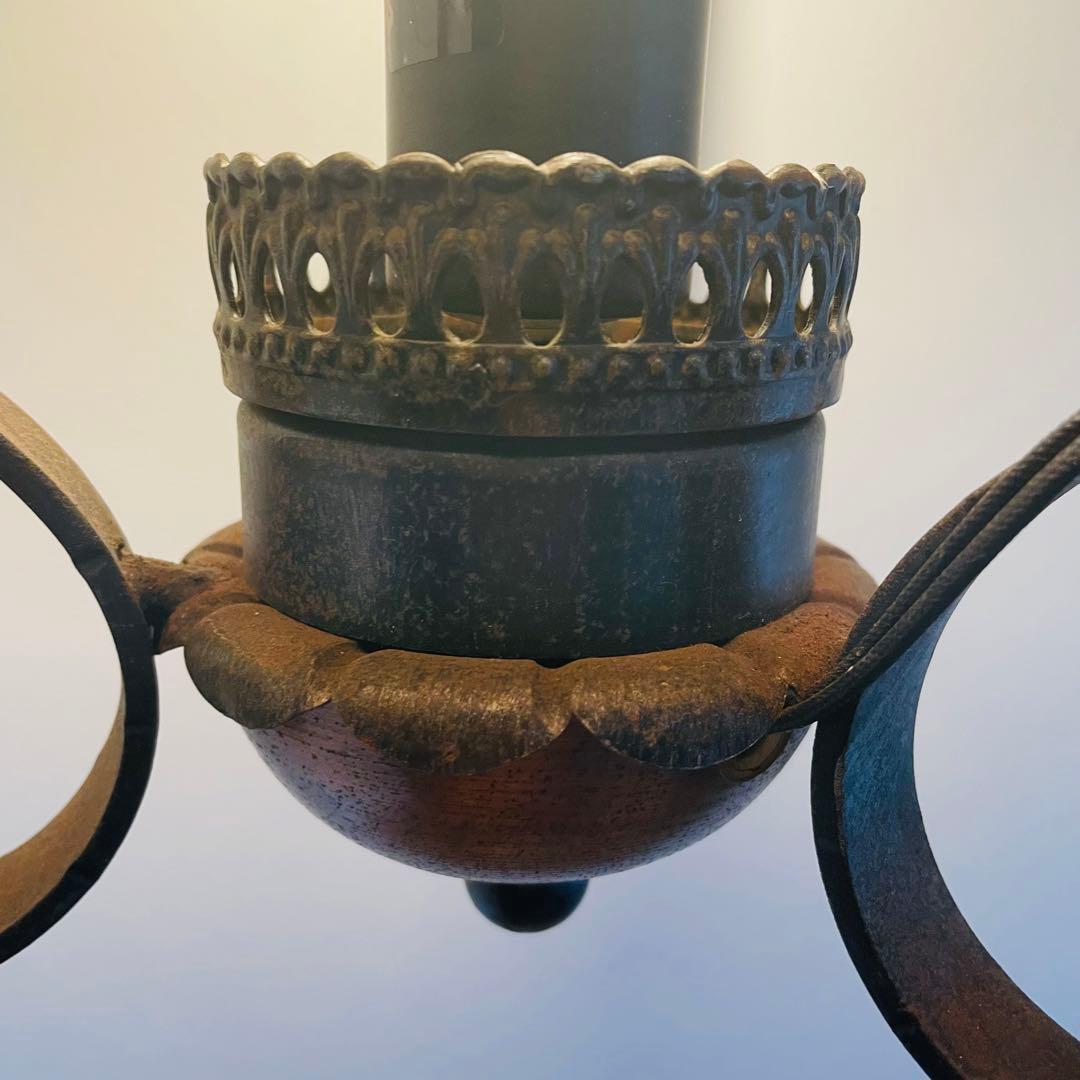 アンティーク 吊り下げランプ アイアン照明 レトロガラスペンダントランプ灯 電傘