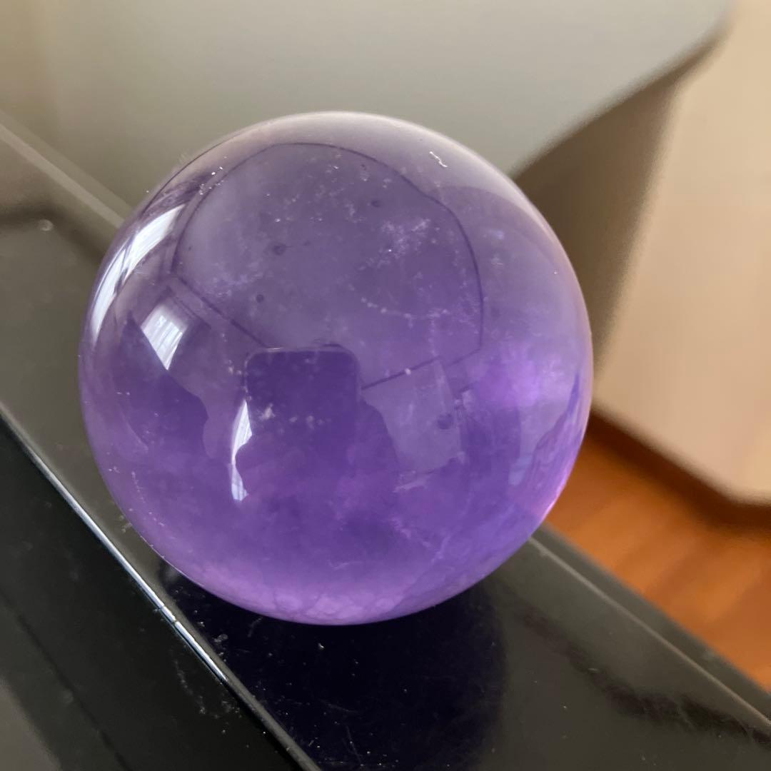 はち。さま専用菫色！パープルフローライト　スフィア　天然石置物　E216