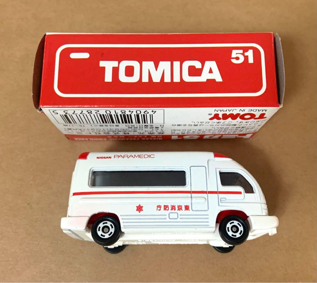 赤箱 トミカ51 日産 ドクター 救急車 日本製 パラメディック - メルカリ