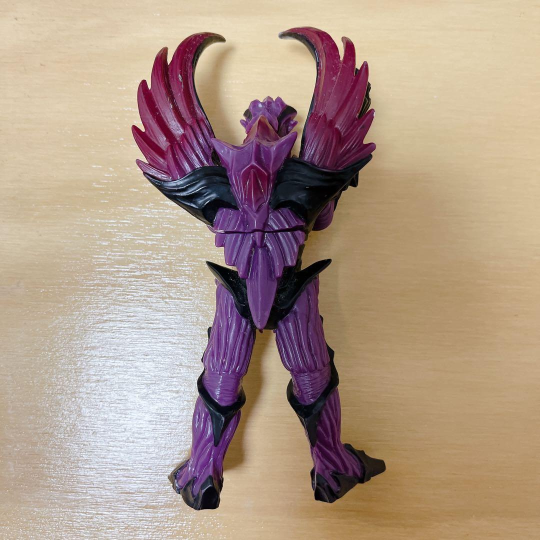 お一人様限定❣️ウルトラマンコスモス カオスダークネス フィギュア