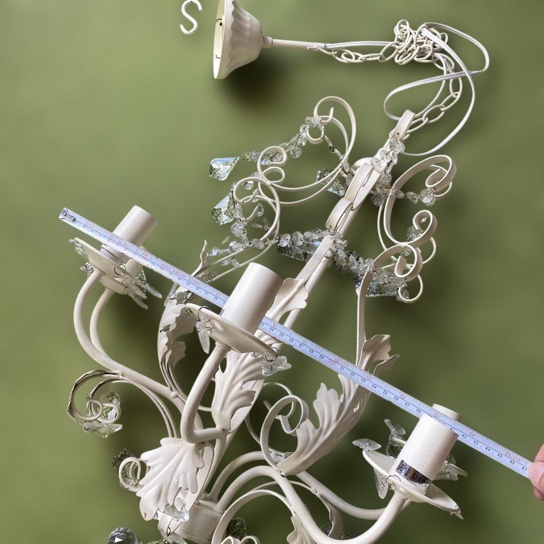 ホワイトクラシックシャンデリア 5灯 アンティーク調　ペンダントライト　リーフ